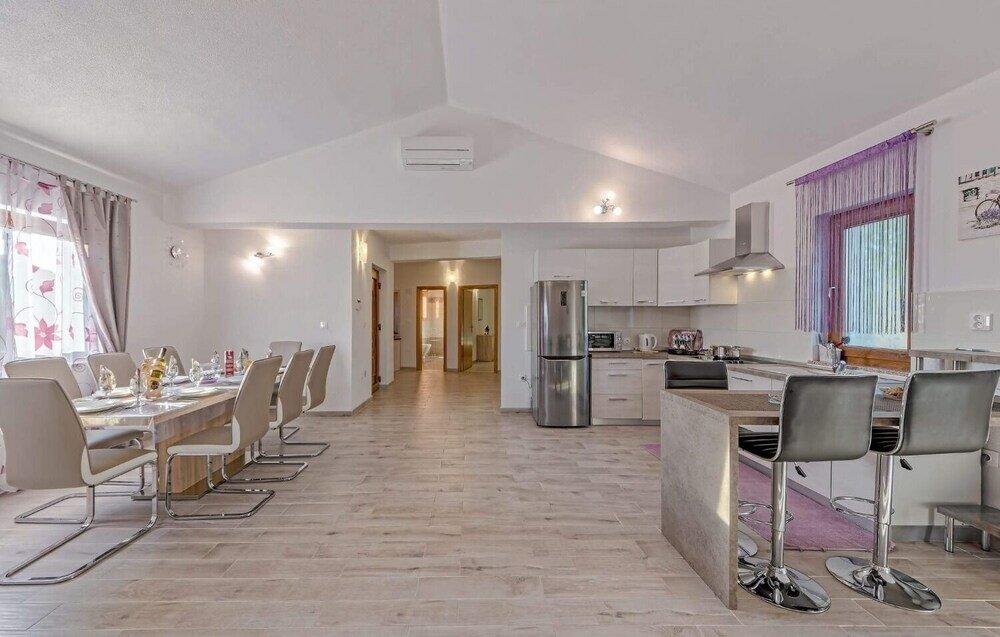 Фото Klo - With Pool - H