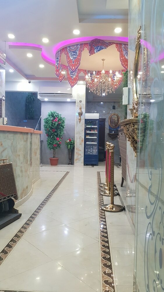 Фото Qanadil Al Raha Hotel Apartments
