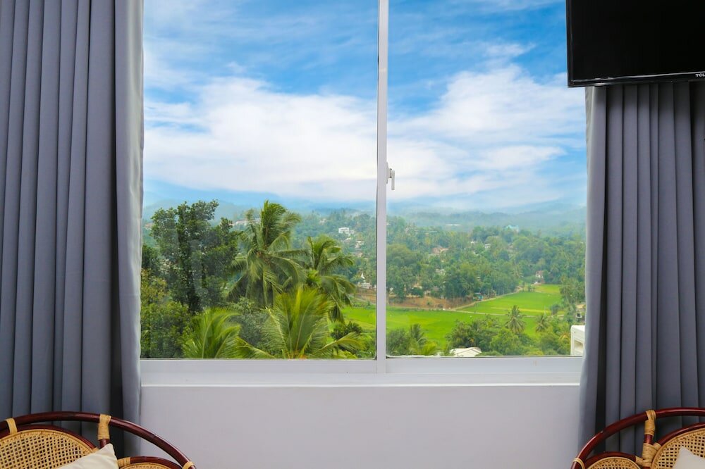 Фото Mintaas Hotel