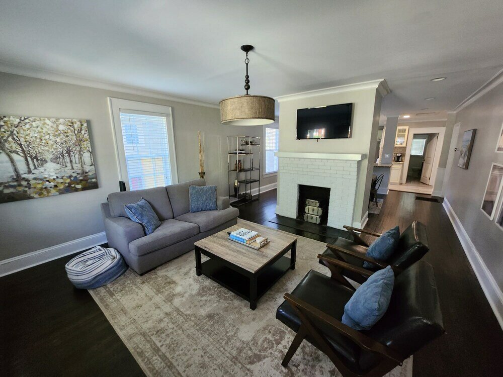 Фото Bright and Modern Close to Everything