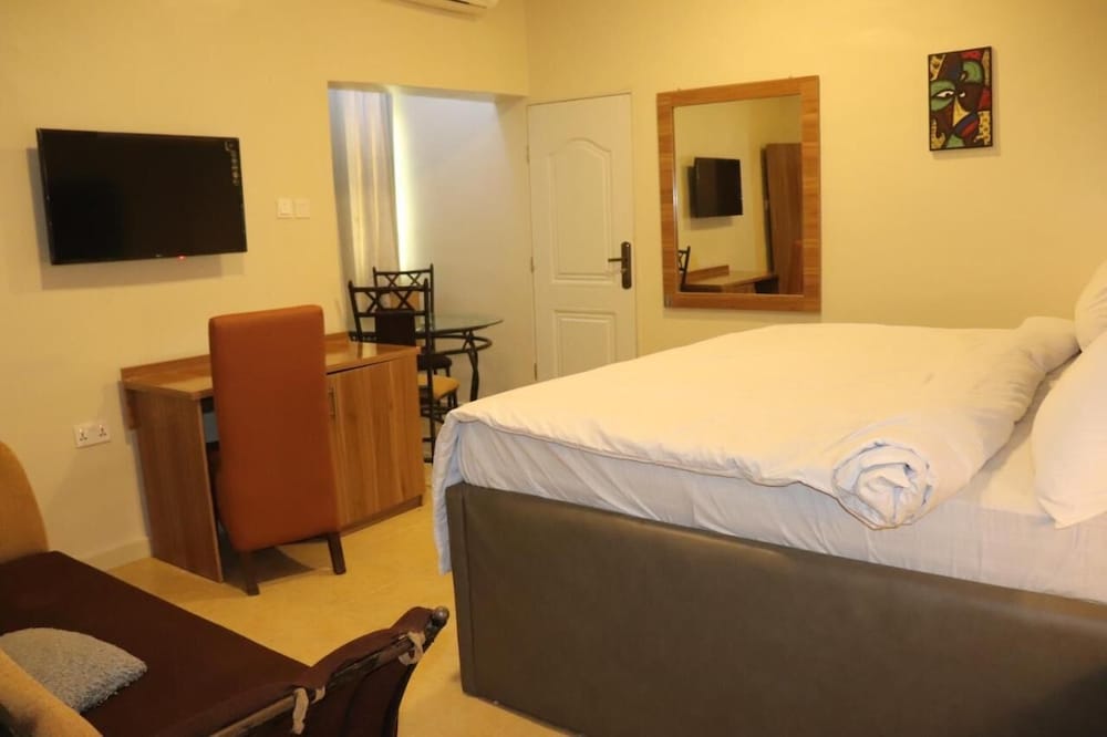 Фото Bronx Suite by Jaynice Homes Lekki