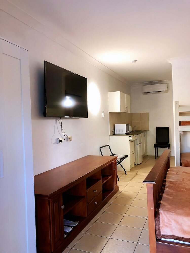 Фото Central Jetty Motel