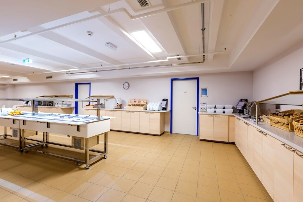 Фото A&o Salzburg Hauptbahnhof