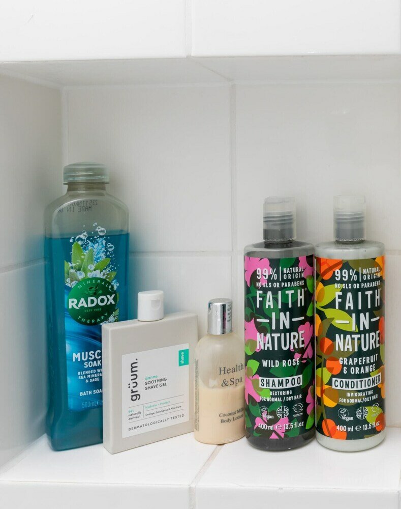 Фото Charming 2bd Georgian Town House - Camden Town