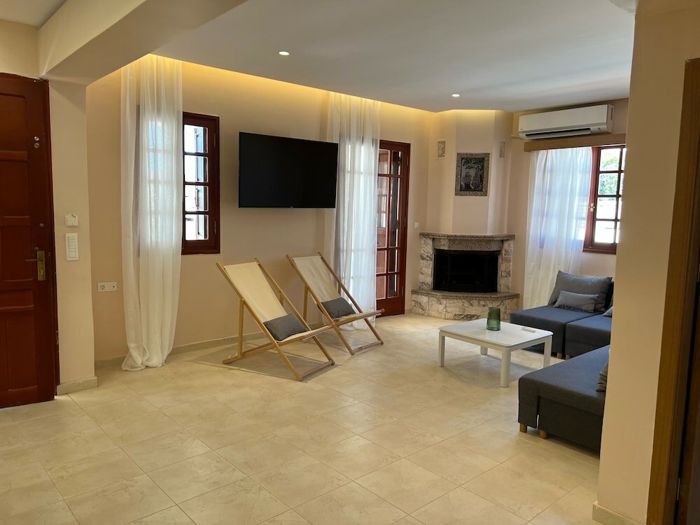 Фото Amaryllis Beach House