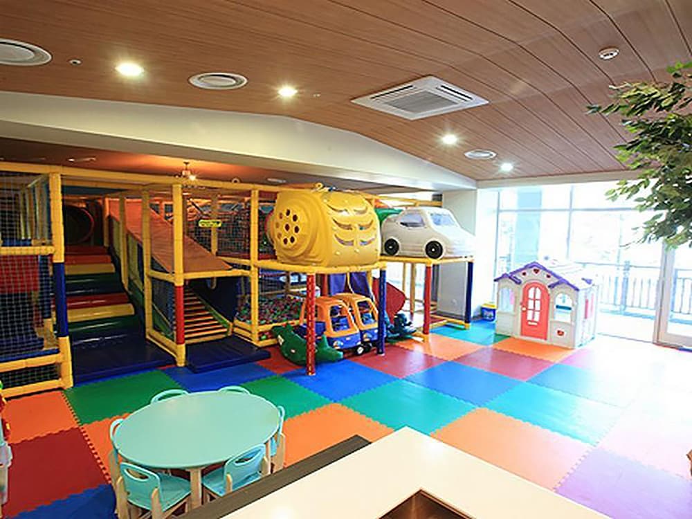 Фото High1 Condominium