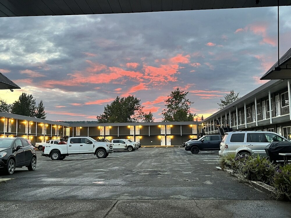 Фото Anavada Inn & Suites - Prince George