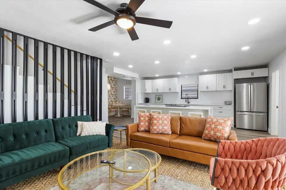 Фото Spacious 4 Br Near Fl Aquarium