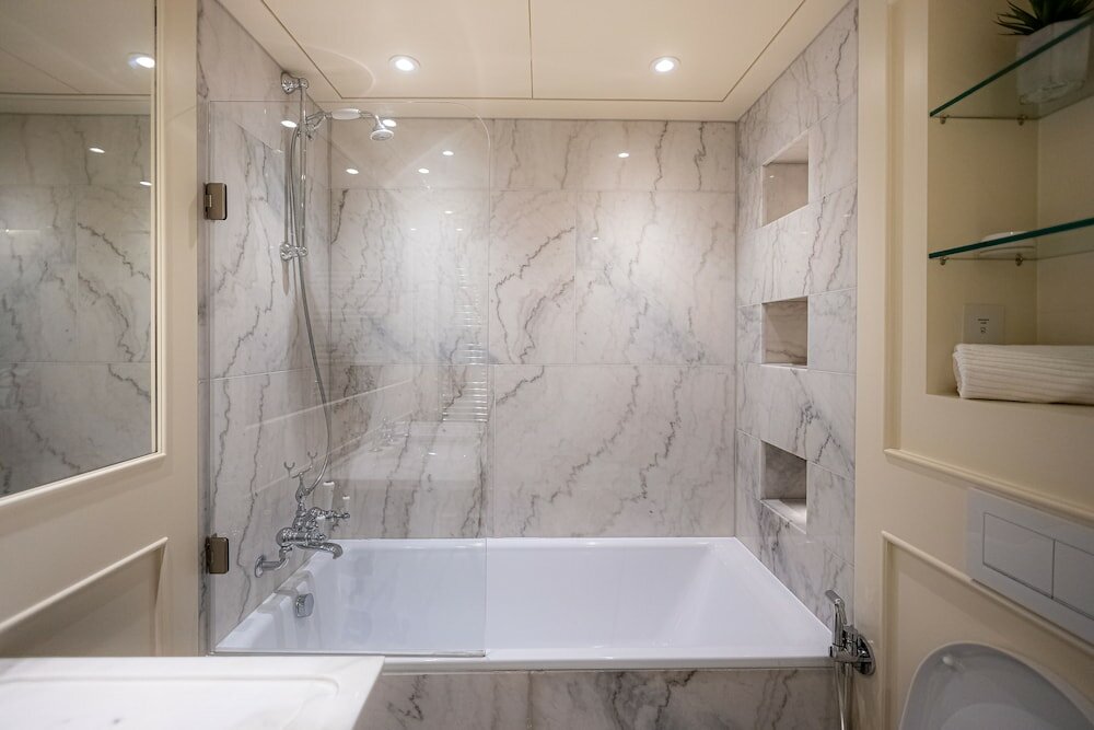 Фото Luxe Five Bedroom House near Chalk Farm