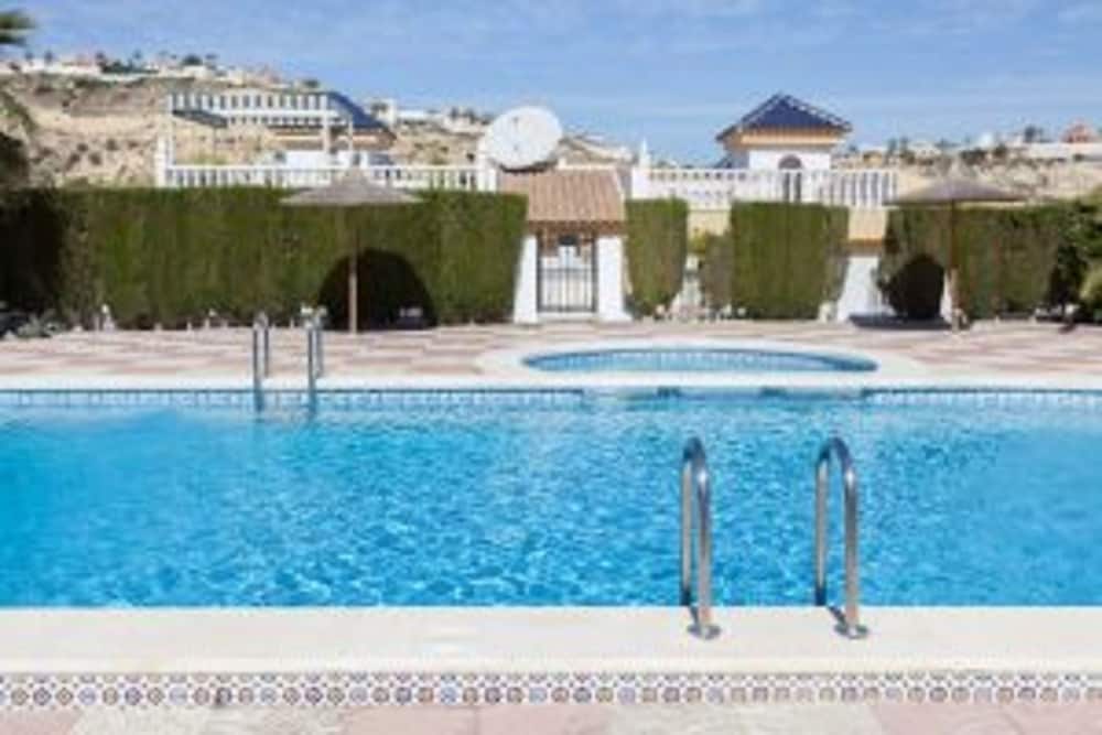 Фото Quesada Golf Holiday Villa