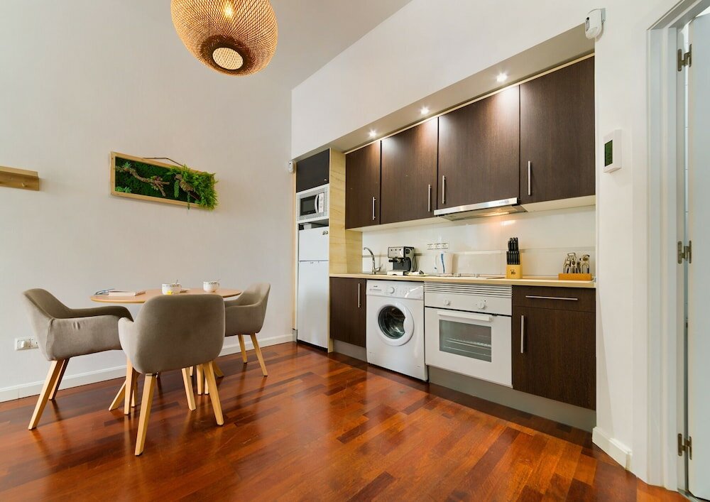 Фото Holidays2Malaga City Center Apartments