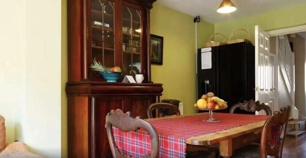 Фото Lynbrook Guests House