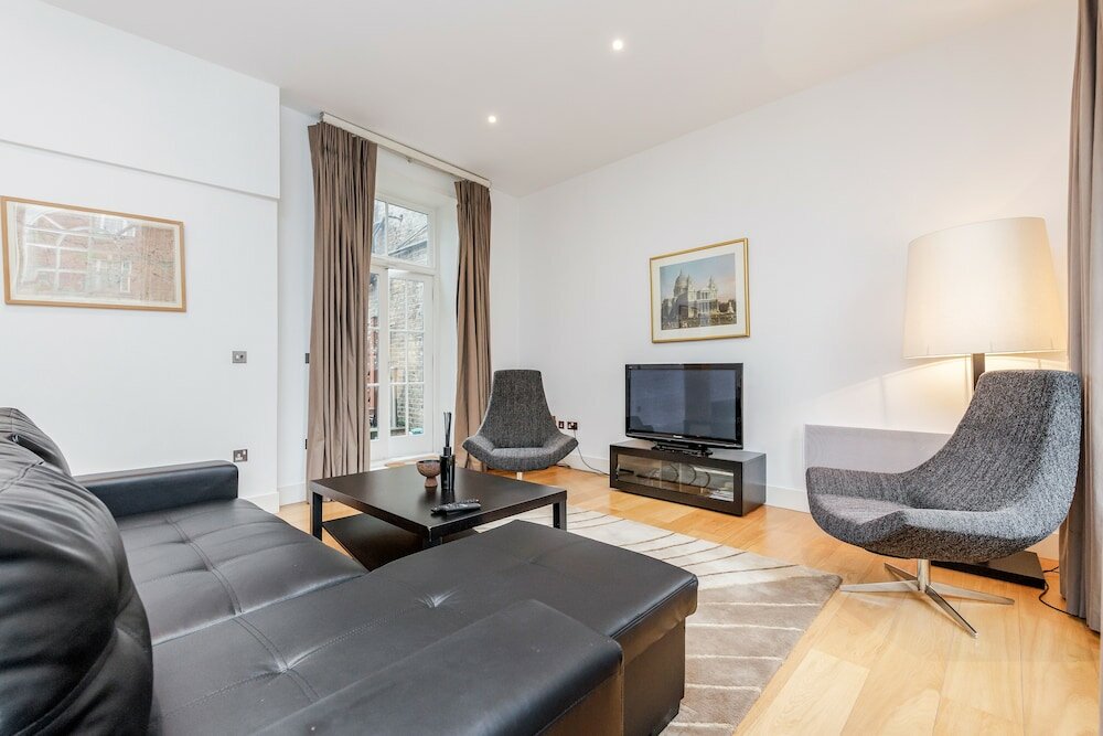 Фото Stylish 3 Bed 3 bath in Kens High St