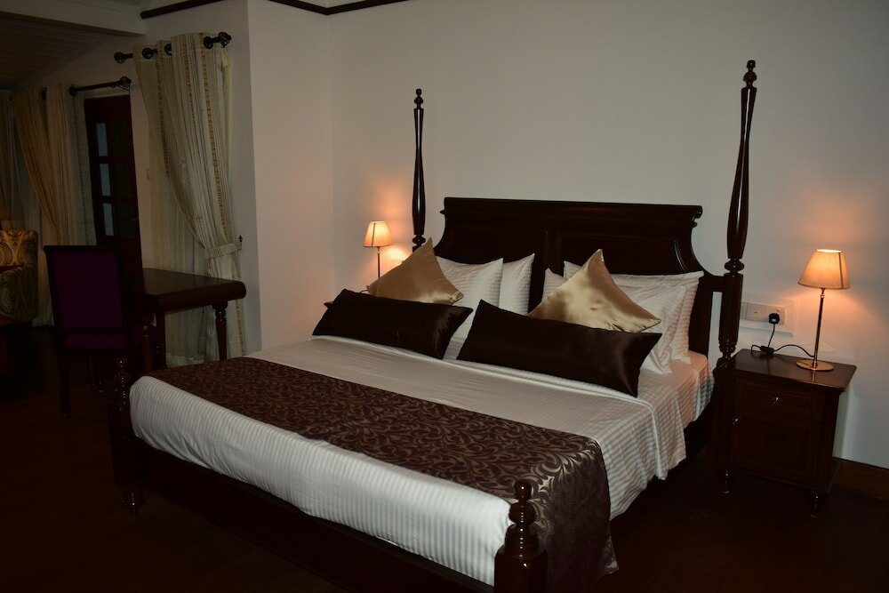 Фото Hill Cottage