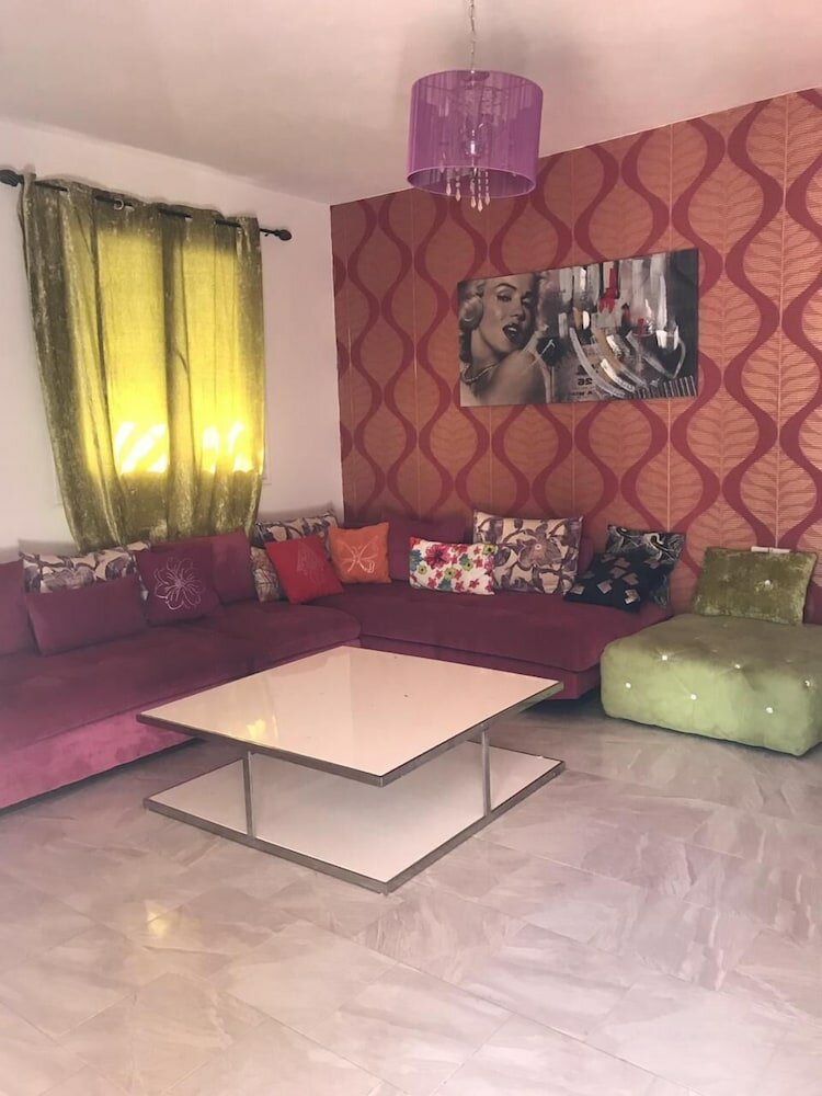 Фото Too Many Suites