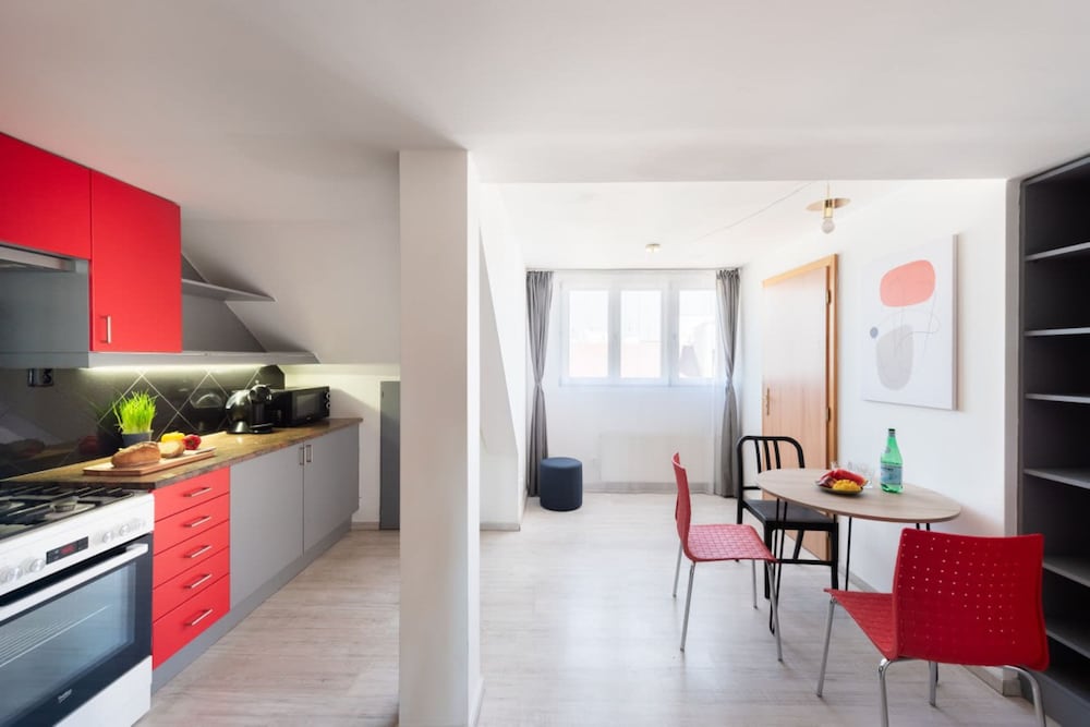 Фото Exclusive 3 bedrooms apatment in Prague