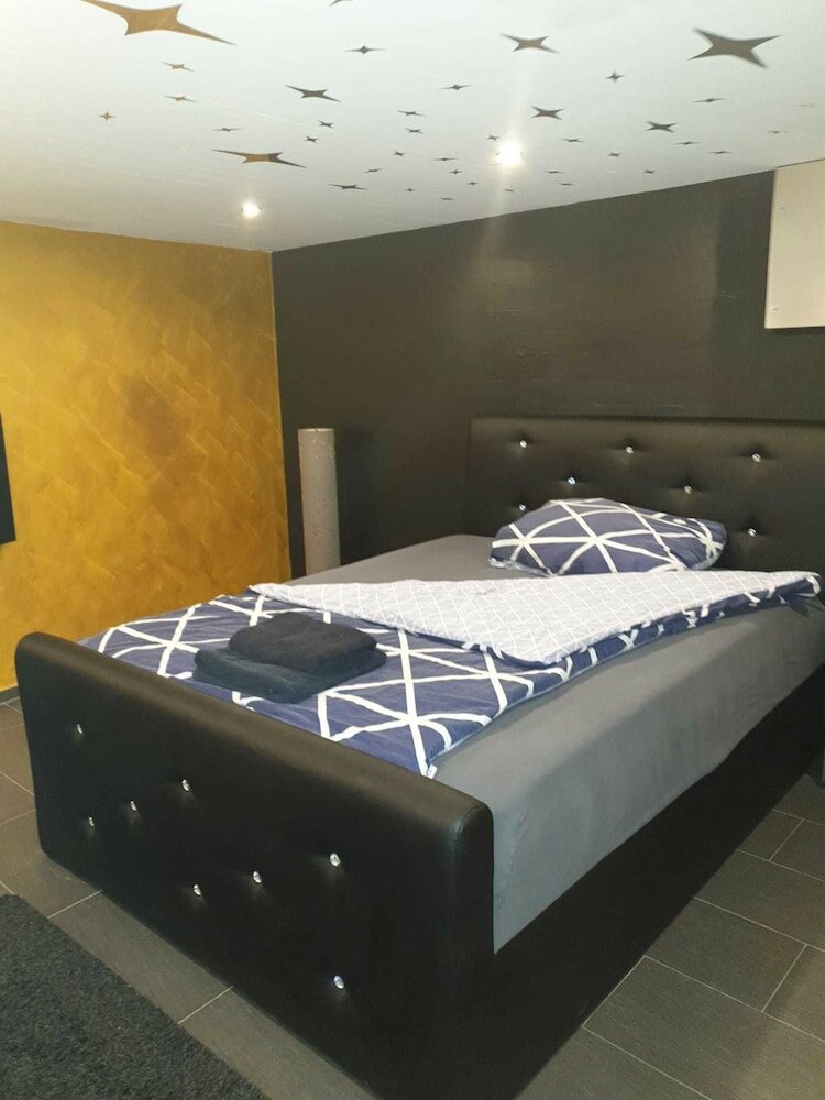 Фото 3 Bedroom Apartment at Lake Constance