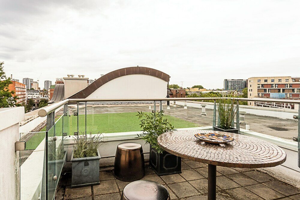 Фото Luxury and Modern Bayswater Apartment