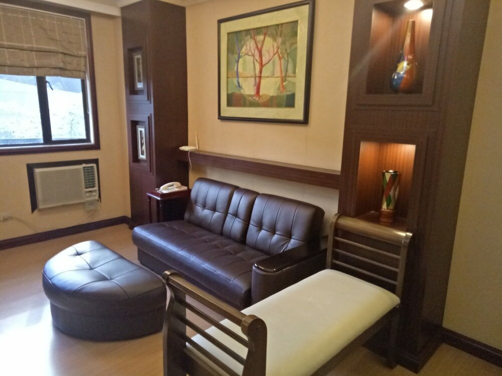 Фото Forbes Park Area Bgc