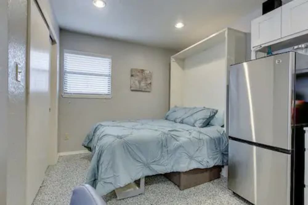 Фото Garage Studio near Oushc Hospital