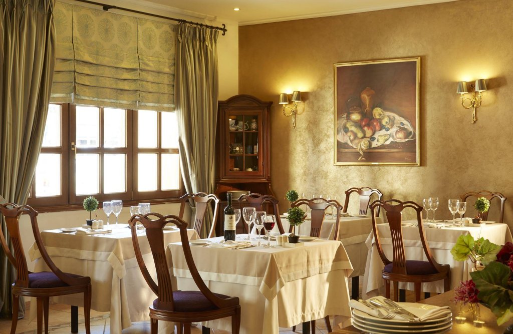 Фото Mediterranean Palace Hotel
