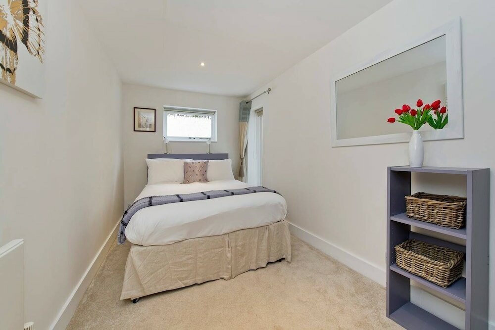 Фото Fantastic 3 Bed Apartment In Earls Court