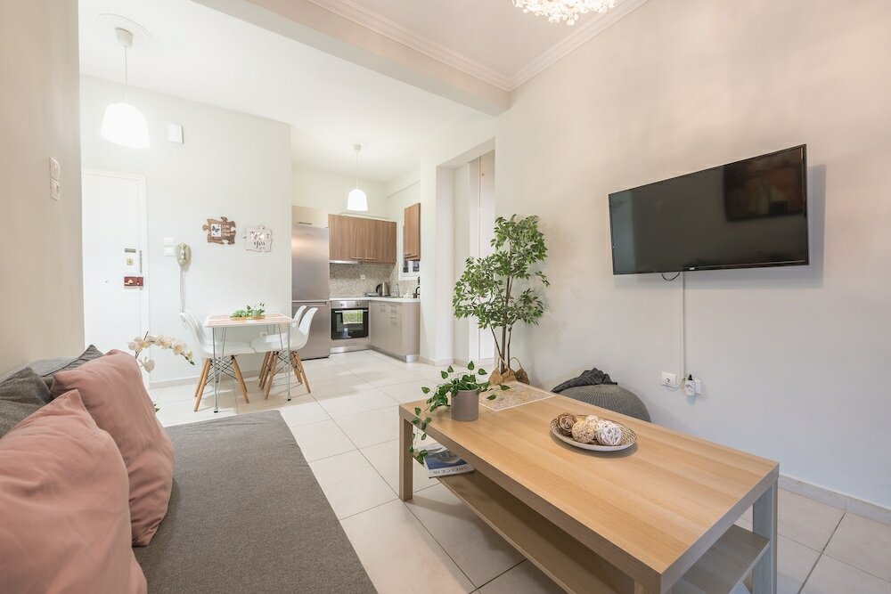 Фото Erythros Boutique Suite by Cloudkeys