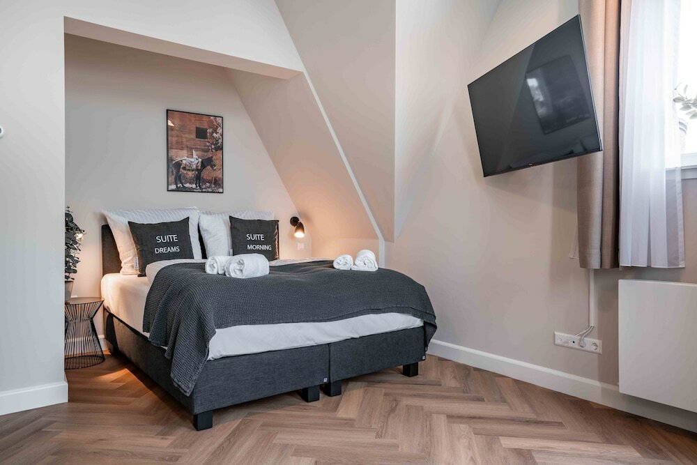 Фото Limehome Den Haag Keizerstraat