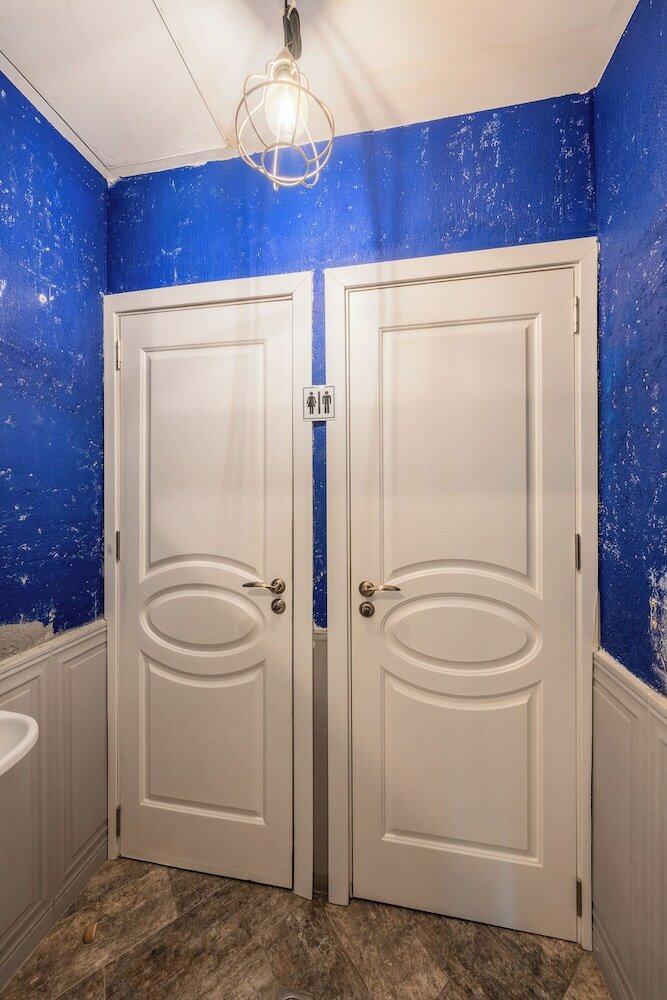 Фото The Green Bar House