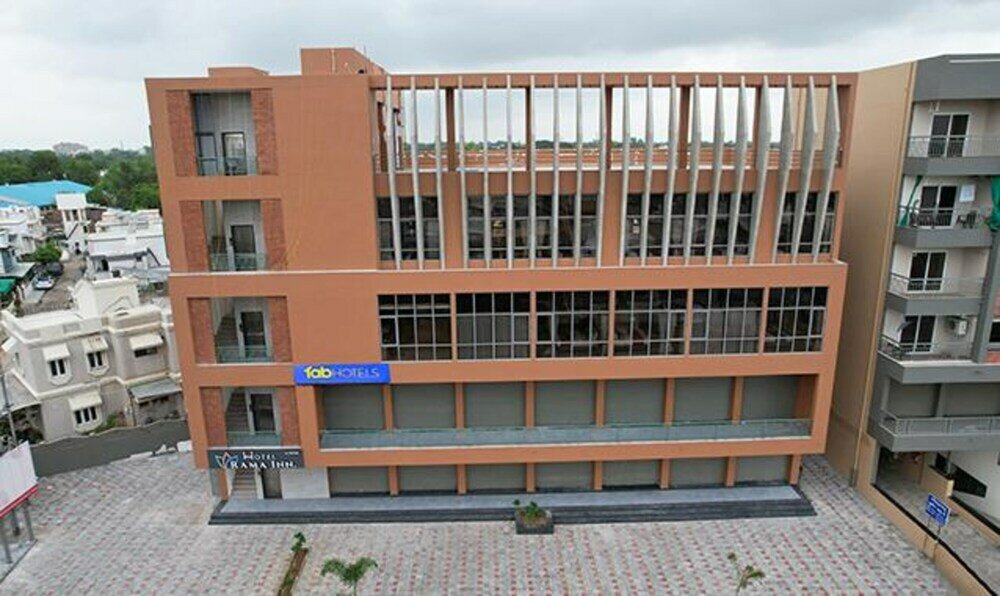 Фото отеля 1