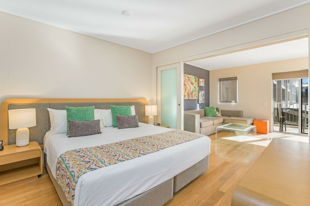 Фото Luxury Apartments at Salt Village