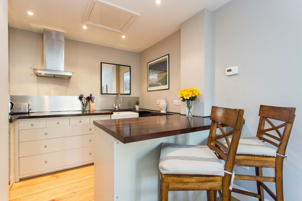 Фото Altido Modern 2 bed flat in Central London, sleeps 6