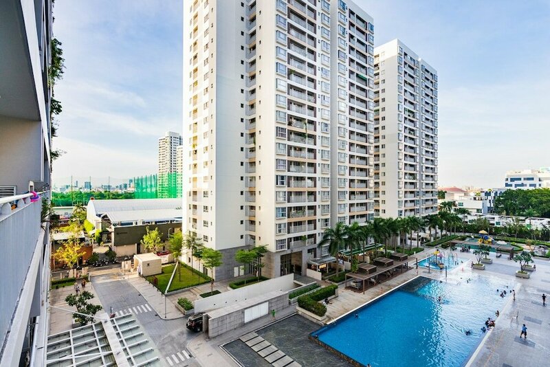 Гостиница Scenic Valley Condotel в Хошимине