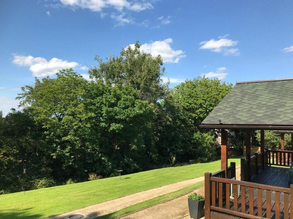 Фото Hollybush Lodges