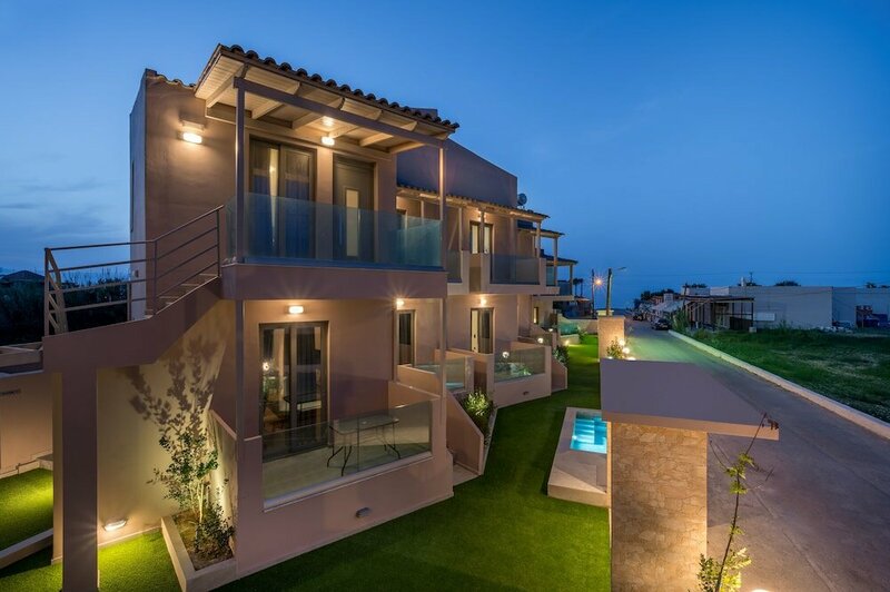 Гостиница Aegean Breeze Apartments в Малеме