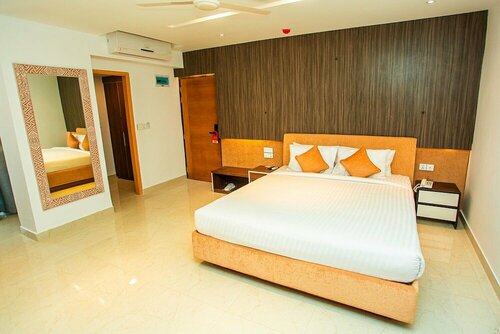 Гостиница Royal Raj Hotel в Области Раджшахи