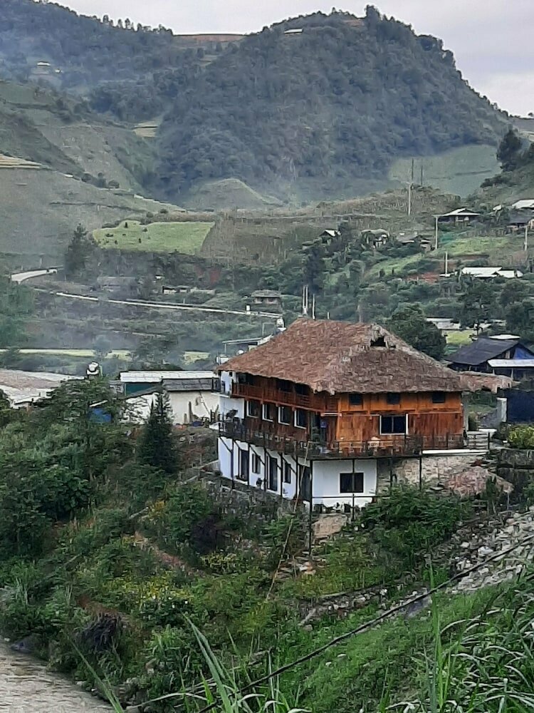 Hotel Dong Suoi H'mong Homestay, Yên Bái Province, photo