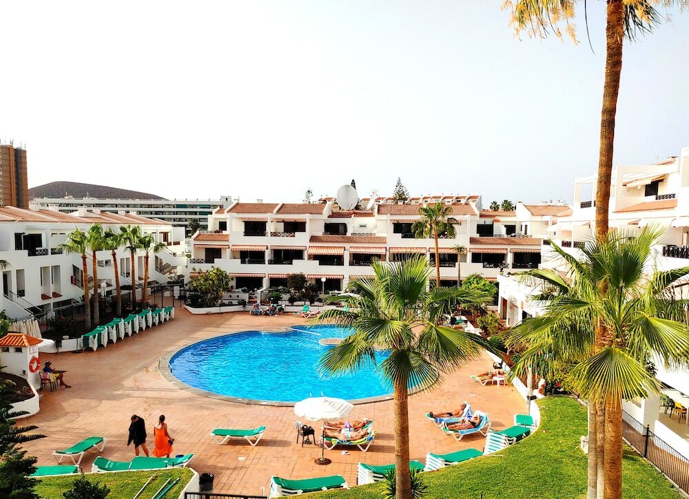 Фото Pool View Los Cristianos by HelloApartments