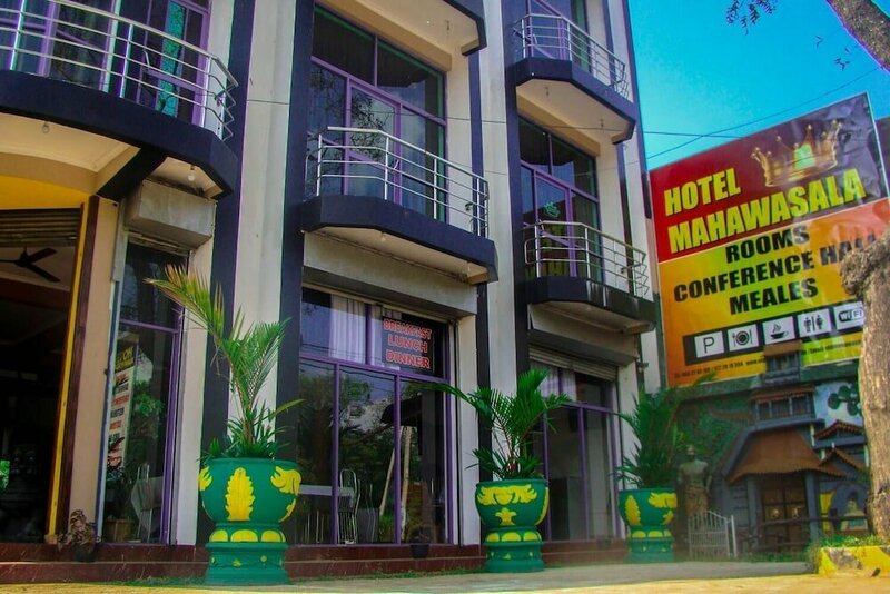 Гостиница Hotel Mahawasala