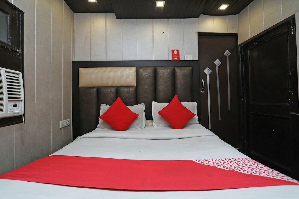 Фото Oyo 6801 Hotel Shri Sai International