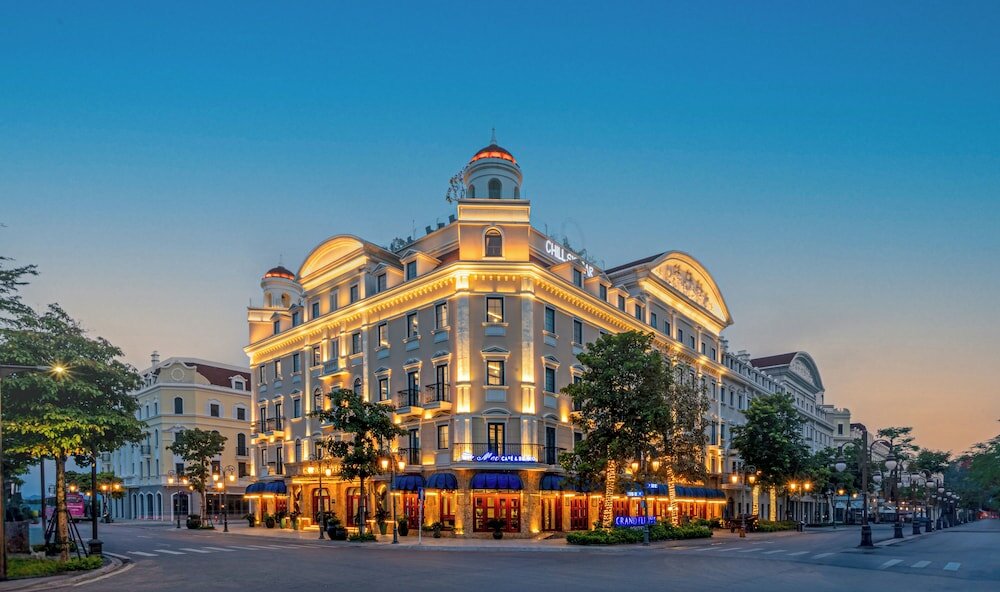 Фото отеля 1