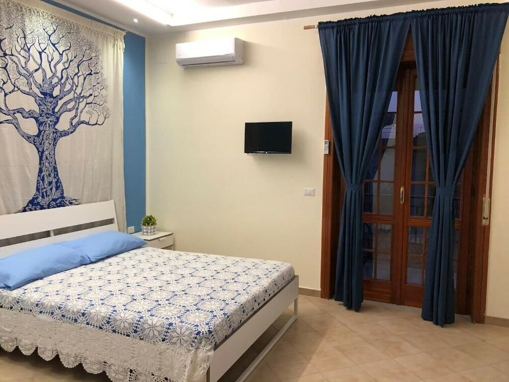 Фото Pompei Window