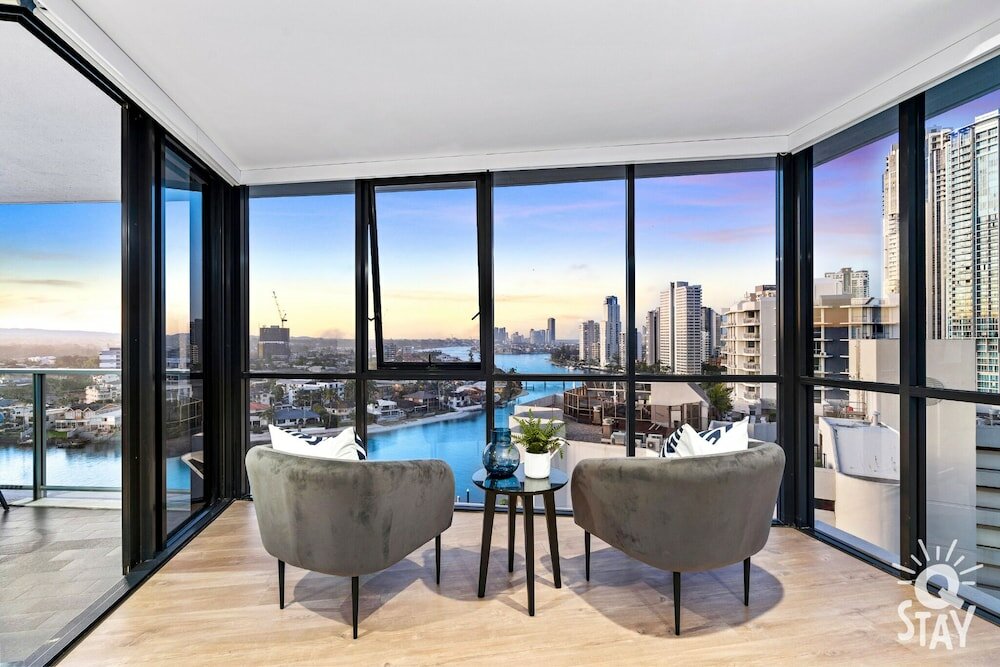 Фото Avalon Apartments - Q Stay