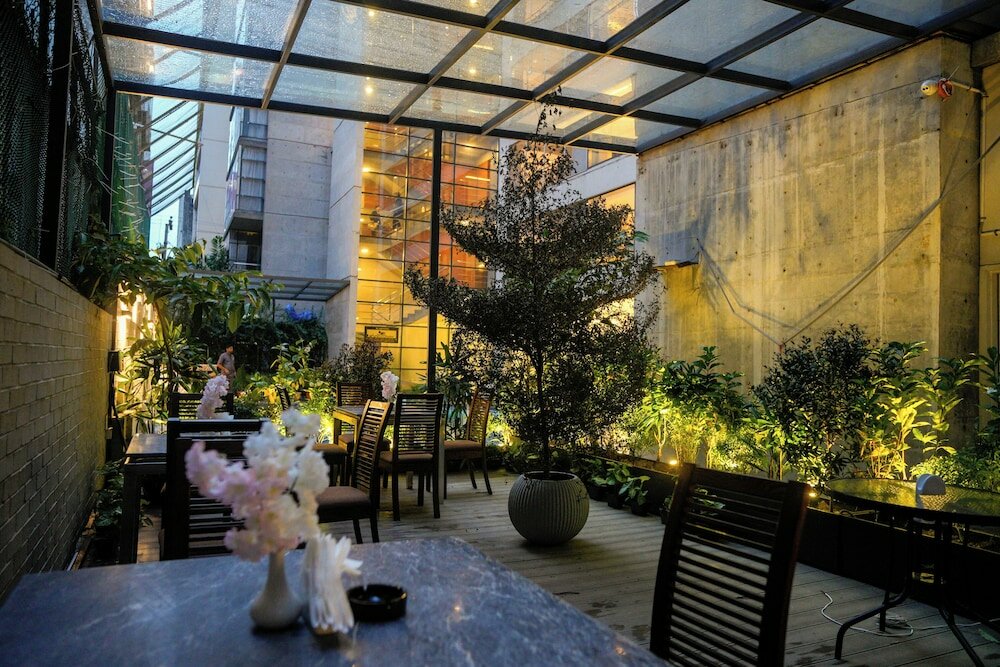 Фото Отель Lakeshore Heights