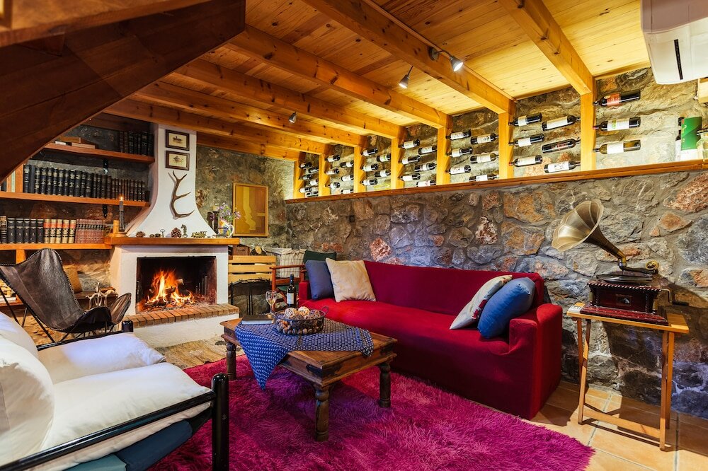 Фото Escape in the Forest, Cosy Chalet with Home Cinema