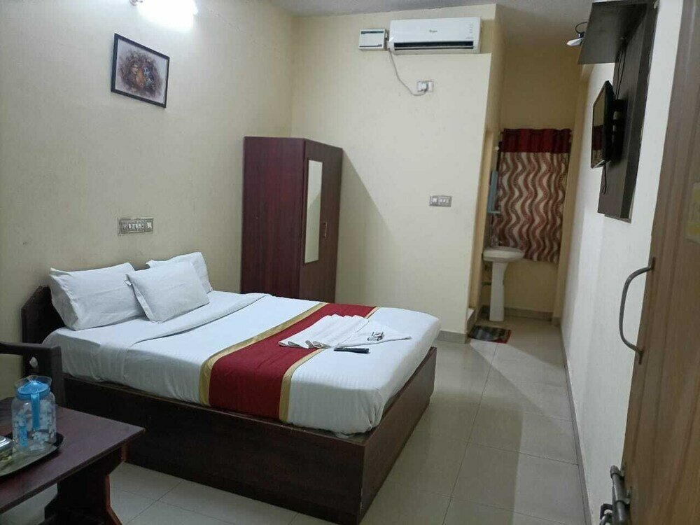 Фото Ashish Residency