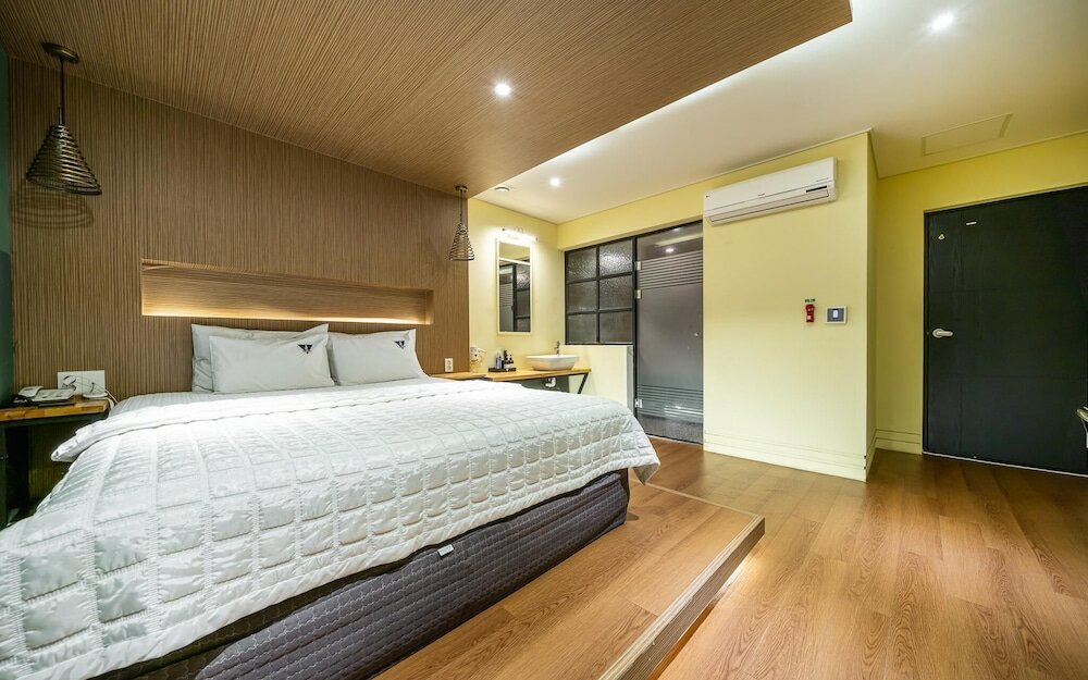 Фото Busan Umgung Hotel Roda