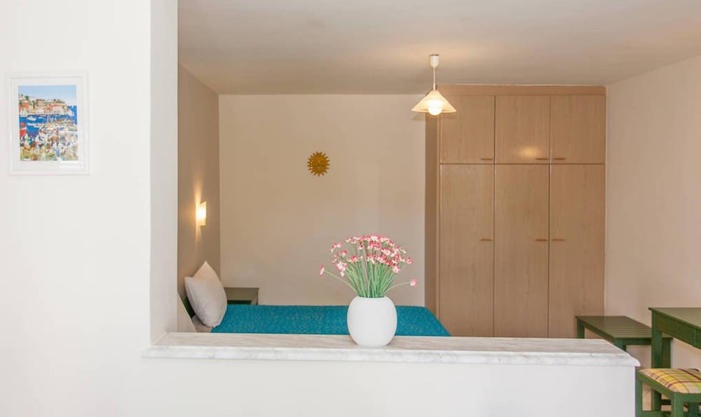 Фото Armonia Apartments & Studios