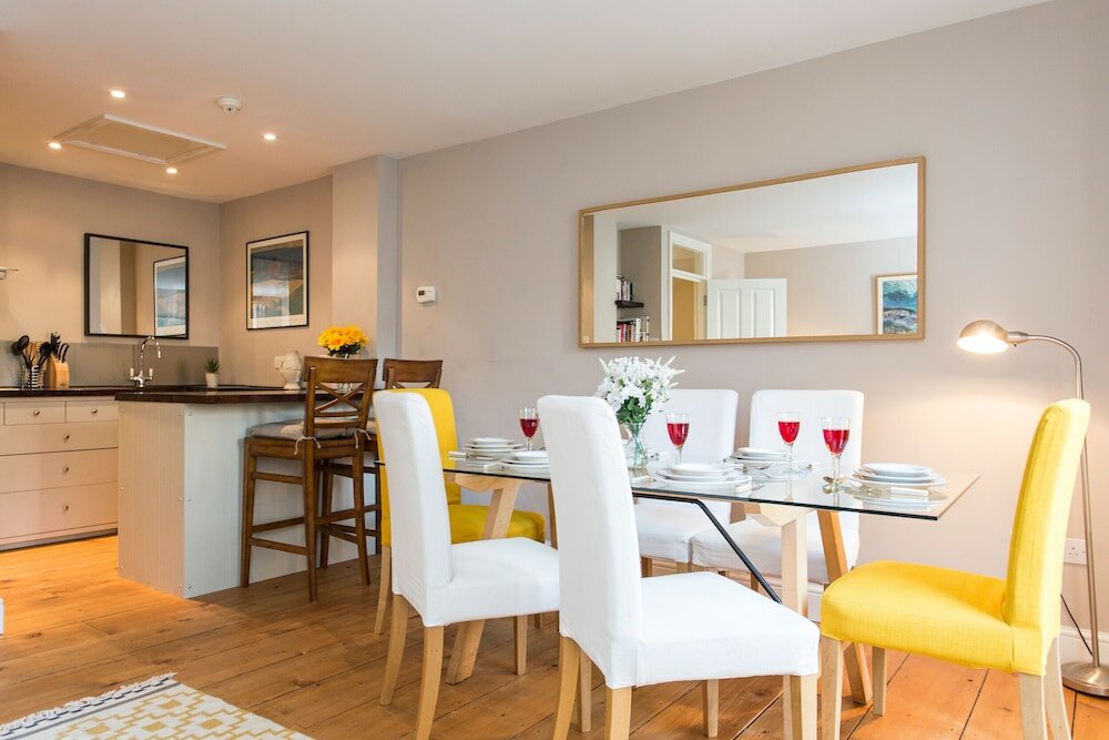 Фото Altido Modern 2 bed flat in Central London, sleeps 6