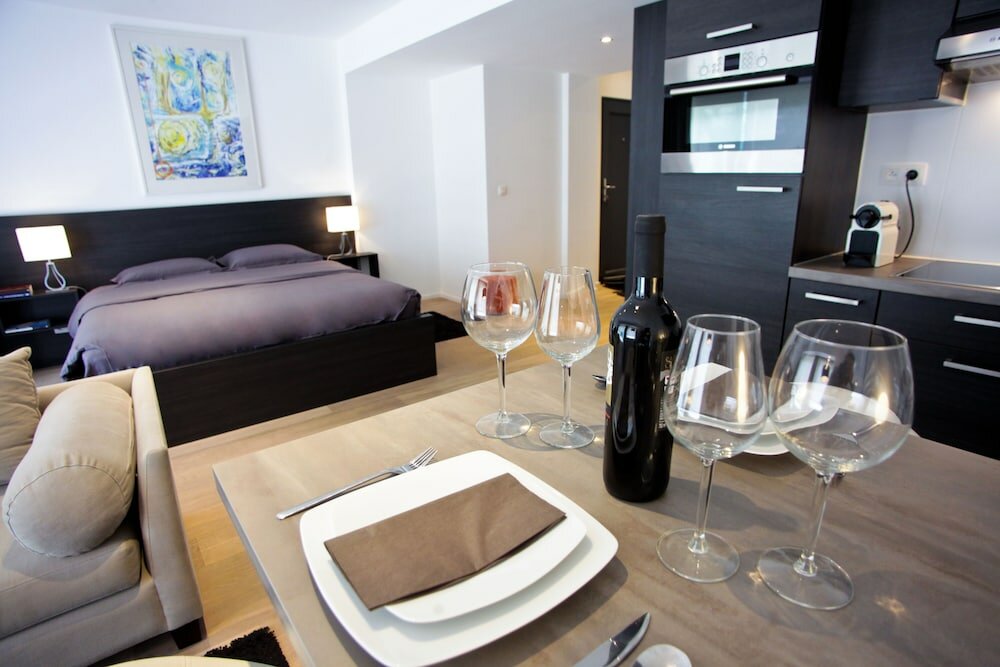 Фото Flat Moliere